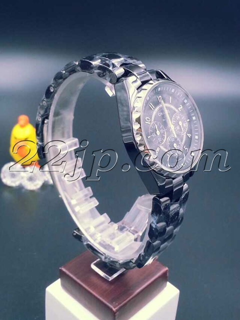 シャネル時計側面デザイン